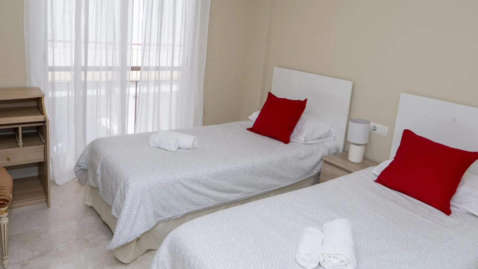 Golf Deluxe - Apartment In La Alcaidesa Free Wifi 0*,