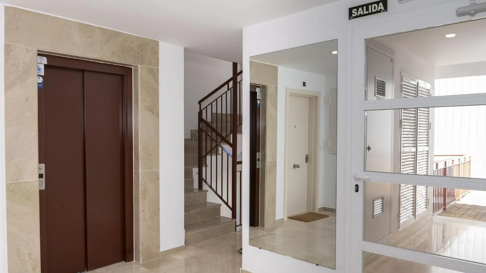 Vakantiehuis Golf Deluxe - Apartment In La Alcaidesa Free Wifi