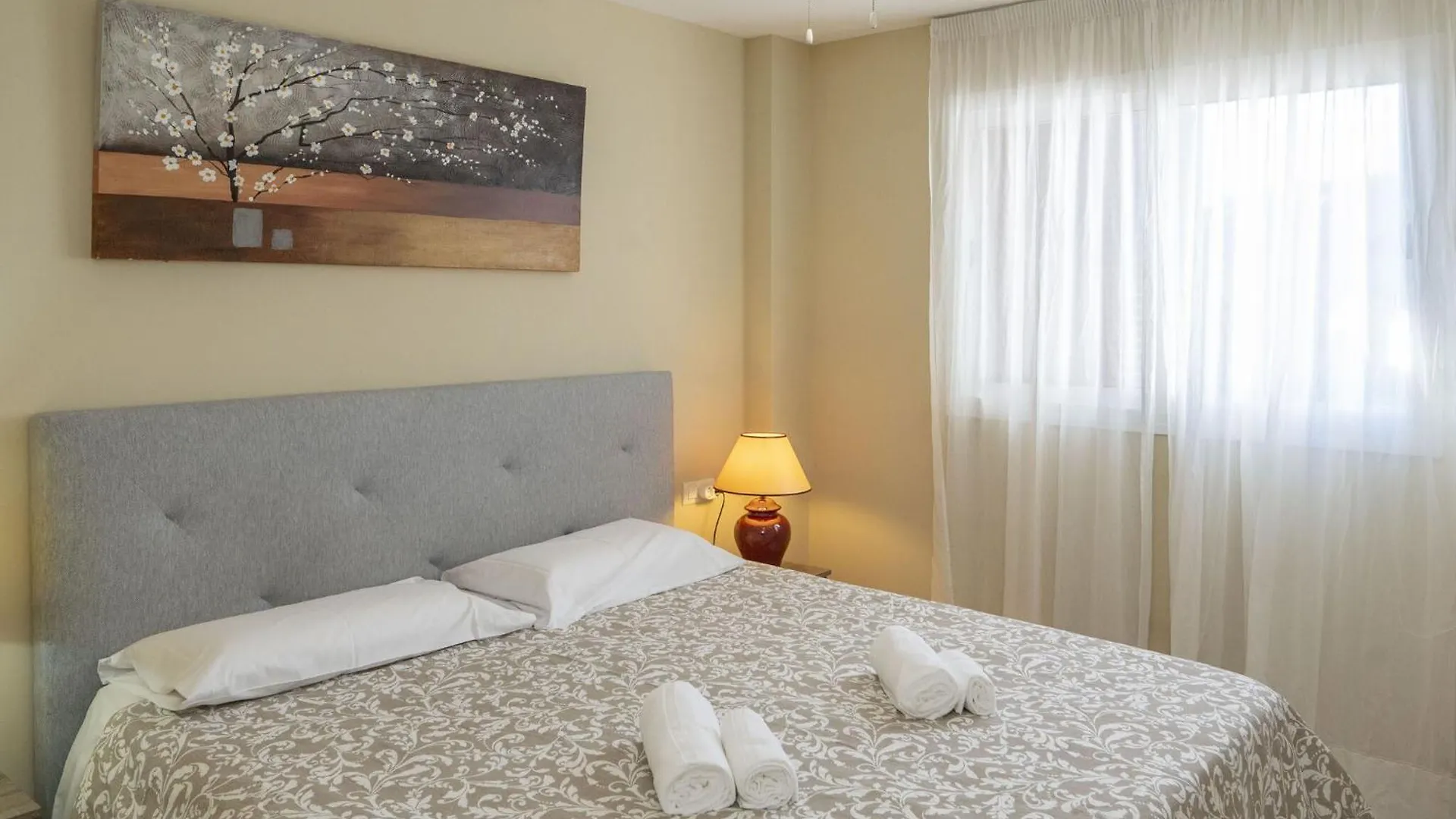 Golf Deluxe - Apartment In La Alcaidesa Free Wifi 0*,  Spanje