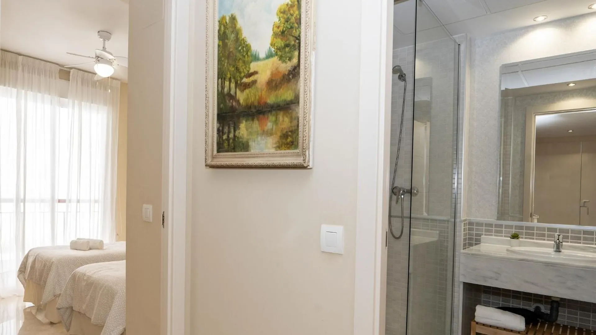 Golf Deluxe - Apartment In La Alcaidesa Free Wifi