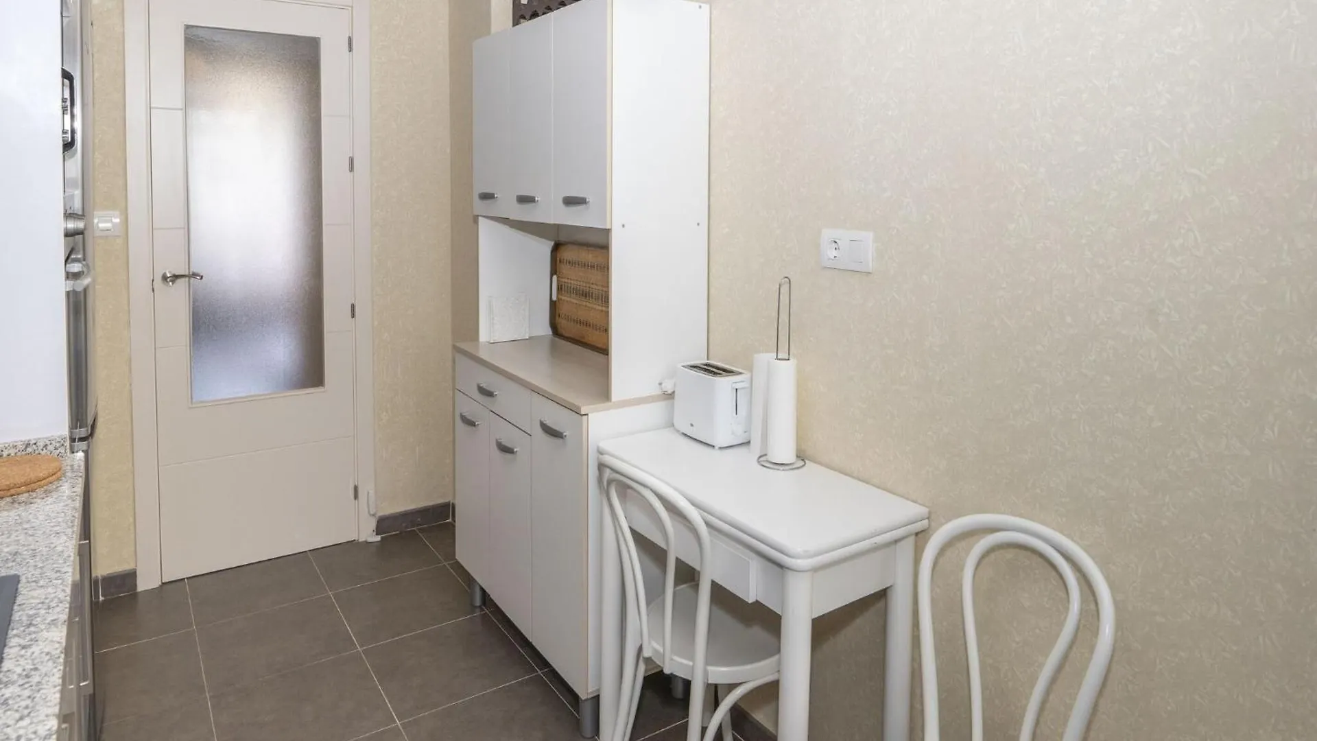 Golf Deluxe - Apartment In La Alcaidesa Free Wifi 0*,  Spain