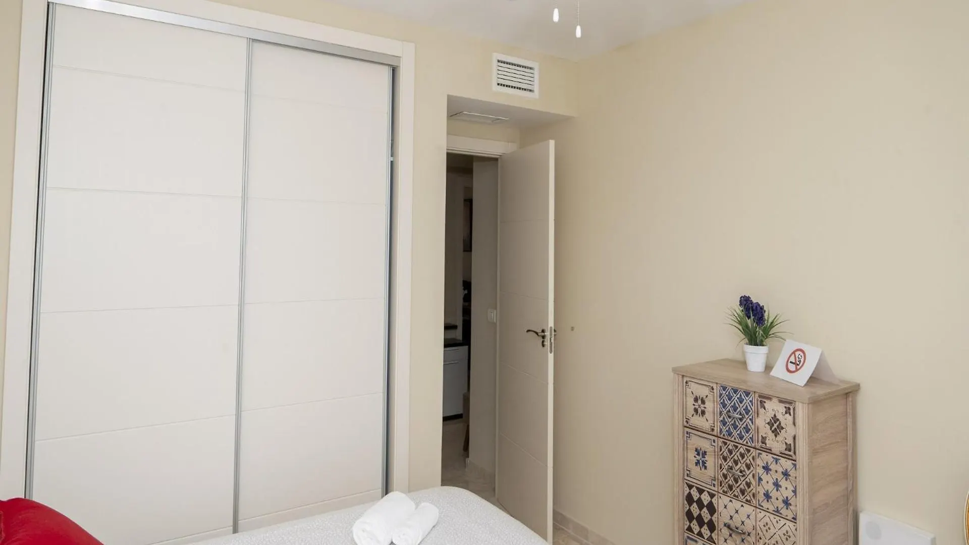 Vakantiehuis Golf Deluxe - Apartment In La Alcaidesa Free Wifi Spanje